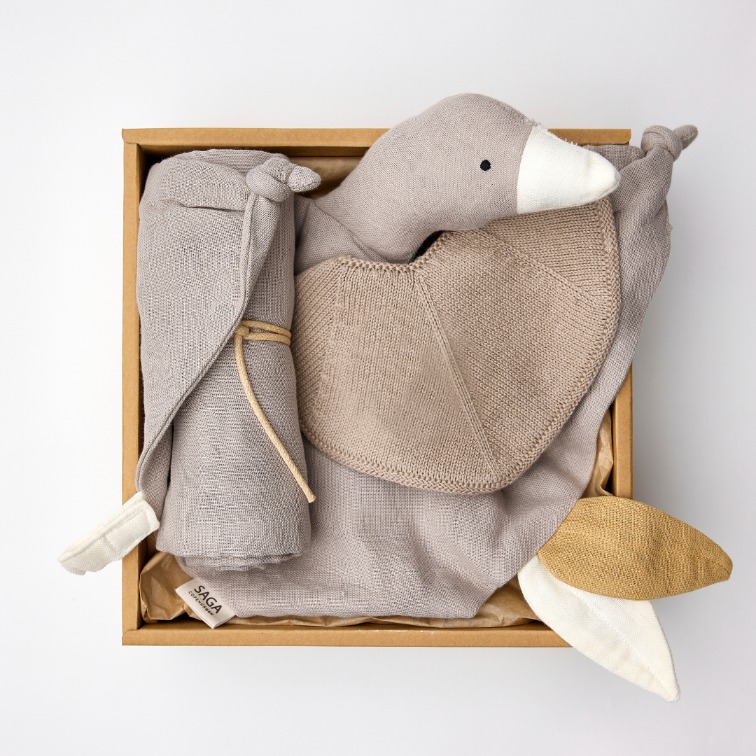 Saga Copenhagen - Baby Gift box - Dove - Sustainable