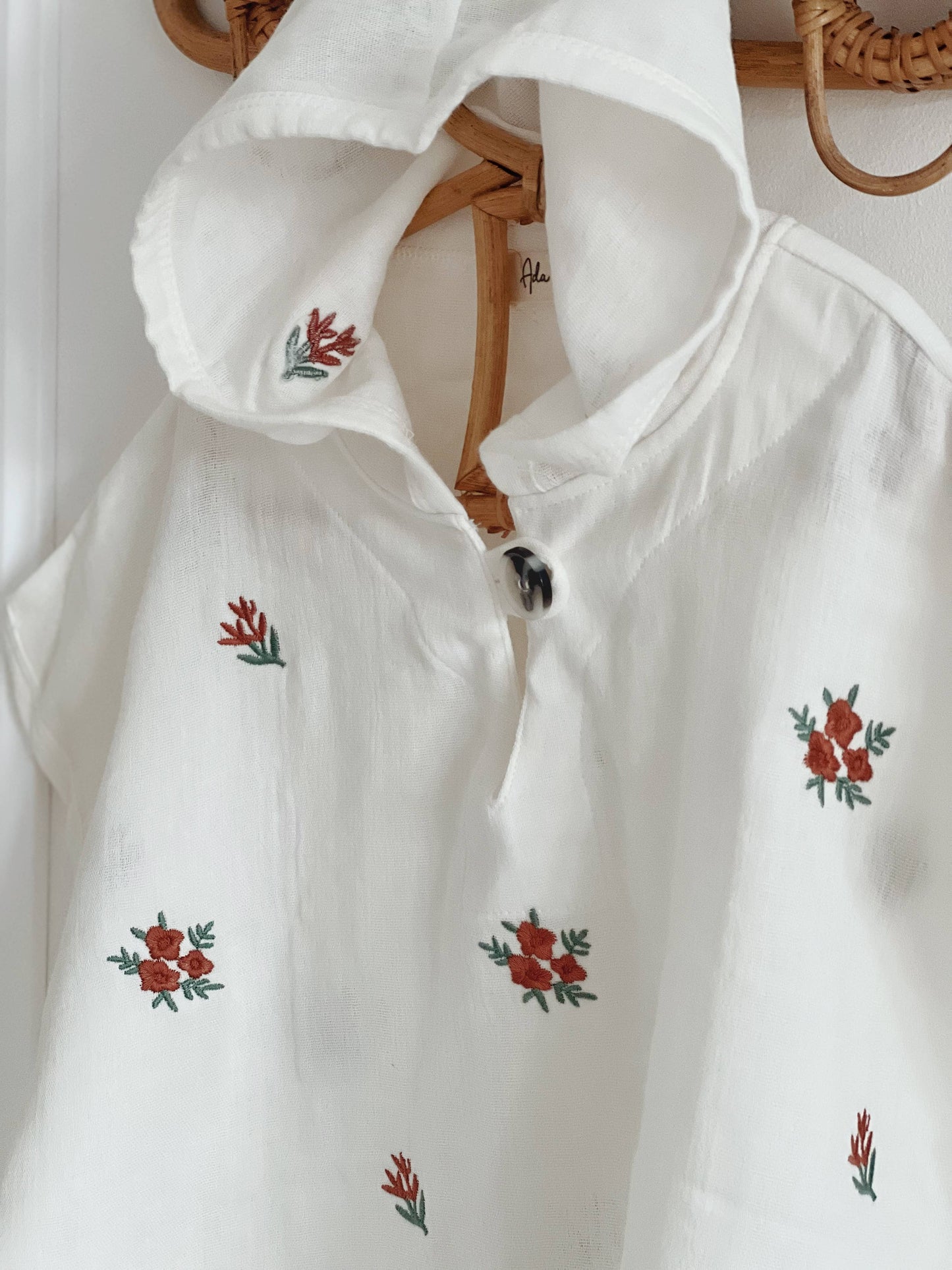 Ada Baby - Floral Organic Muslin Poncho for Baby and Toddlers: 0-2 Years