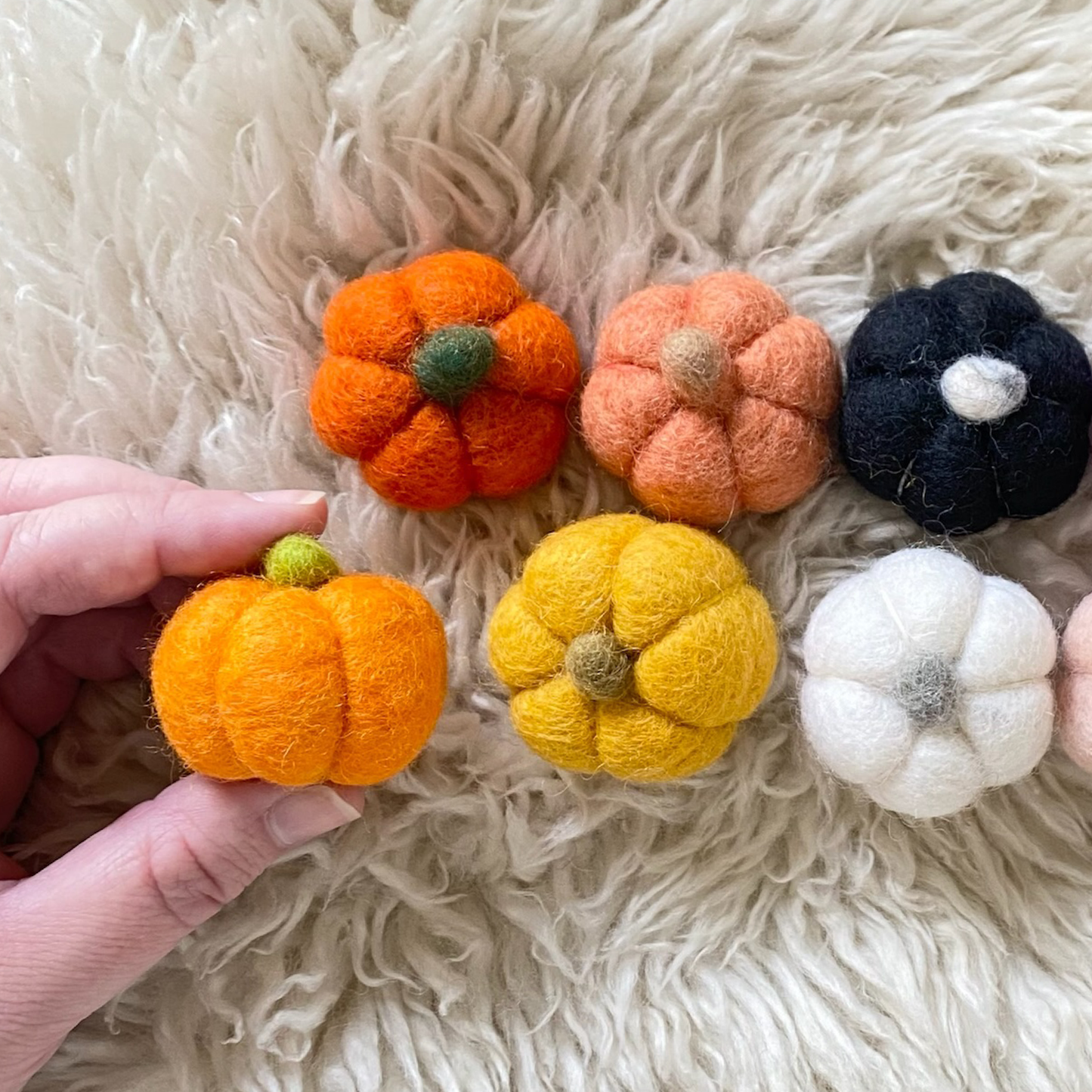 Sheep Farm Felt - 3 Felt Pumpkins